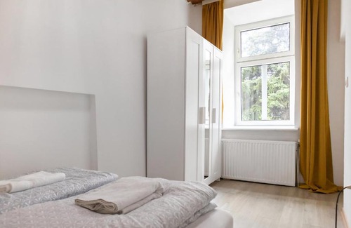 Brigittenau Apartment | Spacious