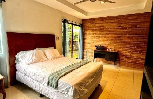 Managua House | Spacious beautiful home near Everything!