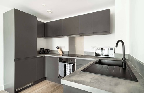 Vauxhall Apartment | Spacious & Bright 2 Bed Apartment in Liverpool