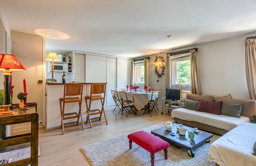 Le Cret Apartment | Spacious & Bright 4-Room Apartment | WiFi, Near Center, Pets Welcome