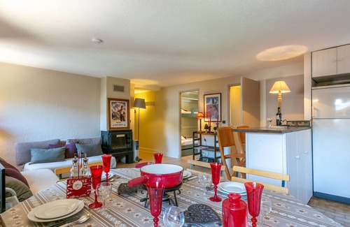 Le Cret Apartment | Spacious & Bright 4-Room Apartment | WiFi, Near Center, Pets Welcome