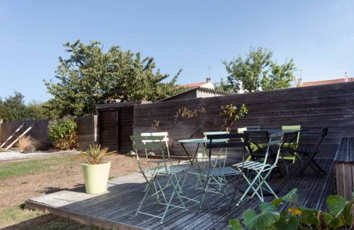 Aytre House | Spacious, bright house 800m from the beach