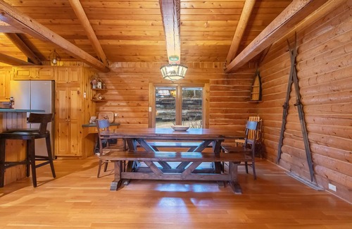 Lutsen Cabin | Spacious cabin with beautiful sunset views on Caribou Lake