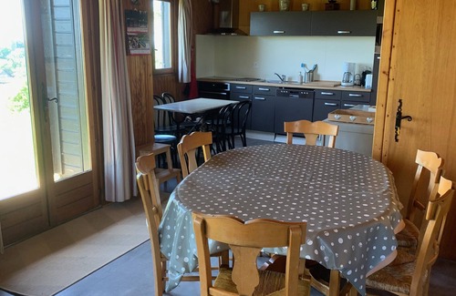 La Tour-dʼAuvergne Ski Chalet | Spacious chalet (8p-2bath; 150m2) surrounded by nature at the foot of the Sancy