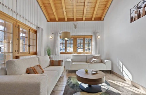 Saleinaz House | Spacious chalet in Val Ferret