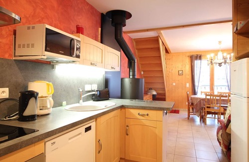 Mont-Dore Ski Chalet | Spacious chalet with terrace and wood stove near center