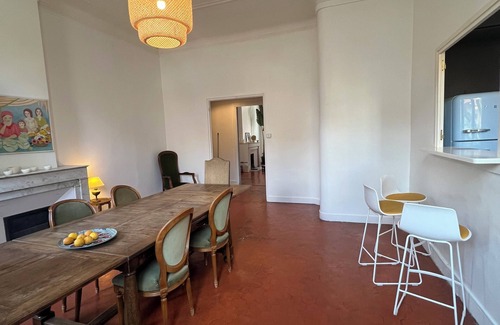 6th Arrondissement Apartment | Spacious Charming Apartment in Marseille - Perfect for Families and Groups