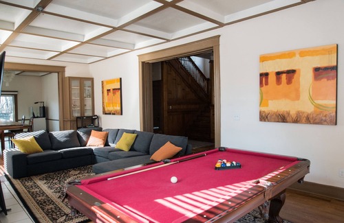 New Pathways House | Spacious Charming Private Room Near Downtown/Medical District
