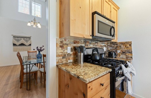 Boyd Acres House | Spacious & CLEAN 5-Bedroom Retreat| Fresh Interior Paint | Family Friendly
