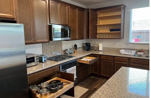 Woodland House | Spacious, clean, brand new 4BR home in Woodland