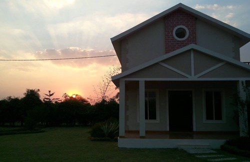 Bhopal Cottage | Spacious, close to nature, peace and tranquility yet close to the city of Bhopal