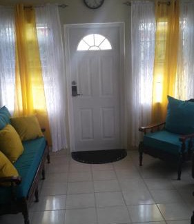 Eagle Hall Apartment | Spacious Colonial