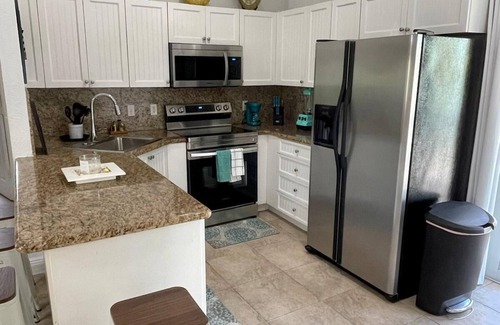 Alice Town House | Spacious Condo Bimini Bay Resort, Bahamas, 2Bedrooms/2 Bathrooms, sleeps 8