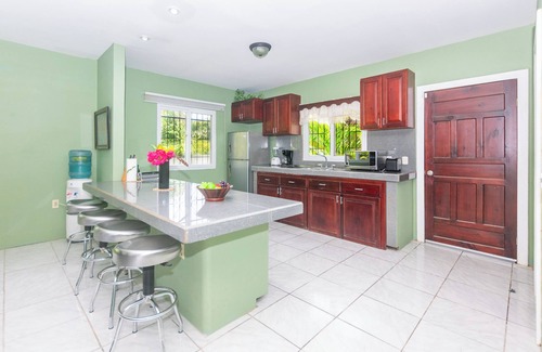Gibson Bight Condo | Spacious condo unit in west end paradise!