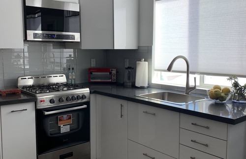Agoura Hills House | Spacious Contemporary 1bd in nature near Malibu