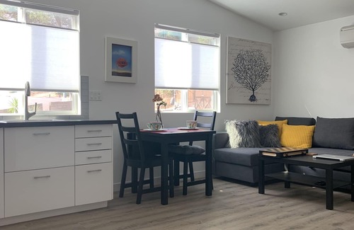 Agoura Hills House | Spacious Contemporary 1bd in nature near Malibu
