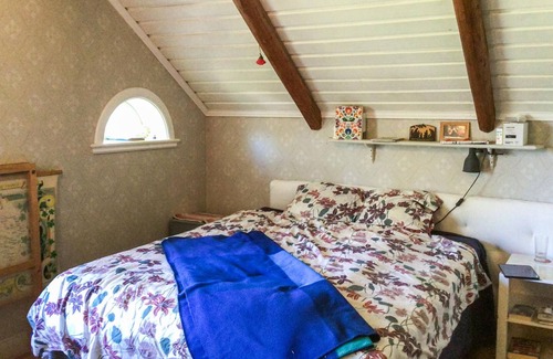 Skarplinge House | Spacious cottage for holidaymakers with pets in Åkerby.