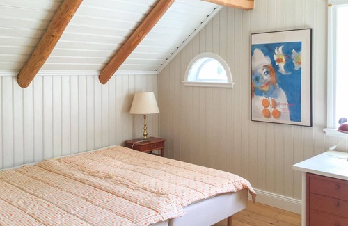 Skarplinge House | Spacious cottage for holidaymakers with pets in Åkerby.