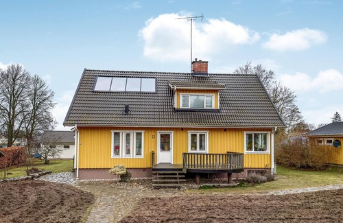 Brosarp House | Spacious cottage for your next hiking vacation