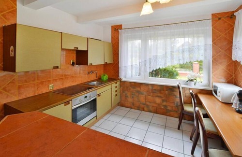 Szczecinek House | Spacious cottage, idyllic right on the lake, Spore
