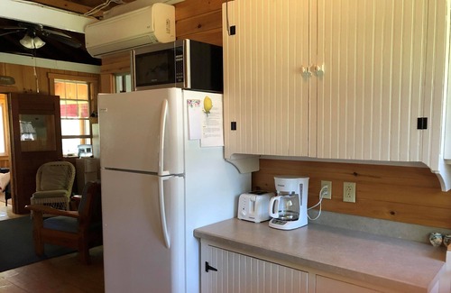 St. Albans Cottage | Spacious Cottage with Lake Access in quiet lakeside community