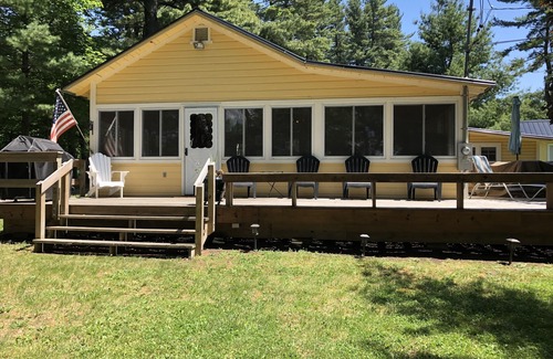 St. Albans Cottage | Spacious Cottage with Lake Access in quiet lakeside community