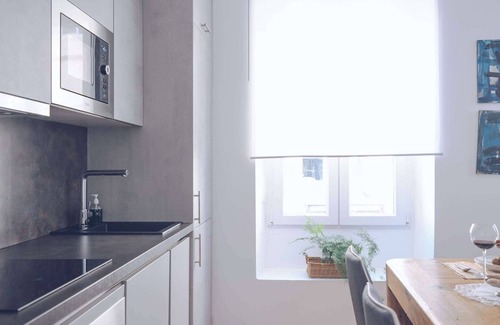Gibraltar Apartment | Spacious cozy 2BR/2BA in the city center