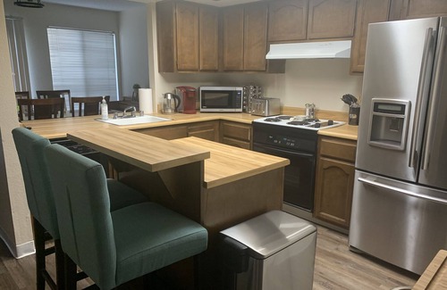 West Sacramento House | Spacious, cozy, quiet, safe, & lovely place to stay! Great location!