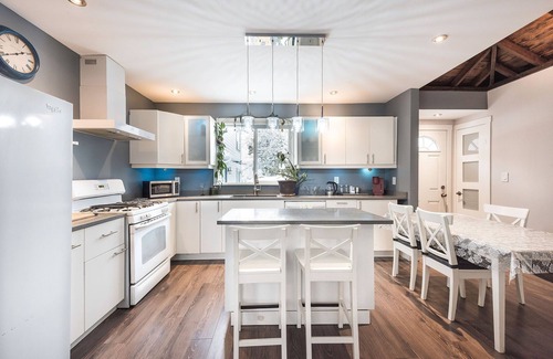 Chilliwack Proper Village West House | Spacious downtown character rancher