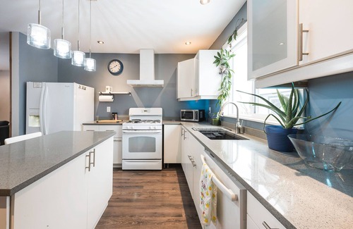 Chilliwack Proper Village West House | Spacious downtown character rancher