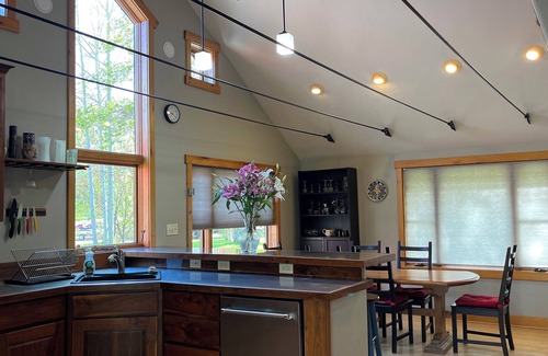 Jackson House | Spacious E. Jackson home with "Hike-In Hike-Out" access to Cache Creek Trails!