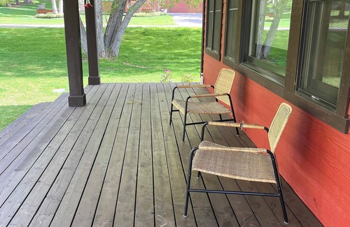 Jackson House | Spacious E. Jackson home with "Hike-In Hike-Out" access to Cache Creek Trails!