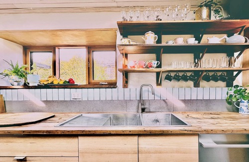 Yapeen House | Spacious Eco Home Among Native Gardens – Peaceful Family Retreat