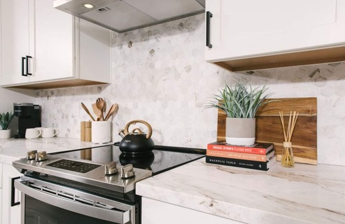 Park Scottsdale One House | Spacious Elegant Rental in Old Town - Hot Tub+Pool