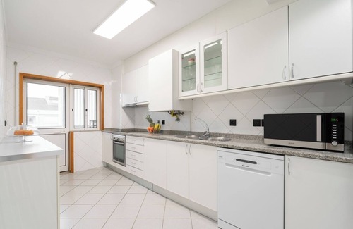 Leixões Apartment | Spacious Escape Near the Beach by Host Wise