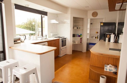 Richmond Heights House | Spacious family home with Wi-Fi & close to the Lake