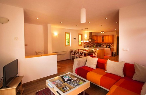 Ribcev Laz House | Spacious family chalet 200m from Lake Bohinj
