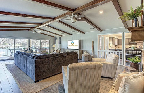 Marble Falls House | Spacious, Family-Friendly Home for 10 on Lake LBJ!