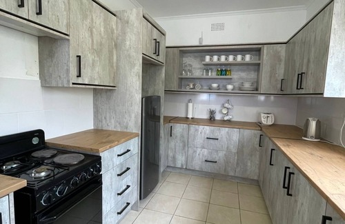 Bulawayo House | Spacious family home. A stroll away from a vibrant shopping centre & golf course