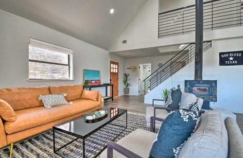 Gordon House | Spacious Family Home on the Water and Boat Dock