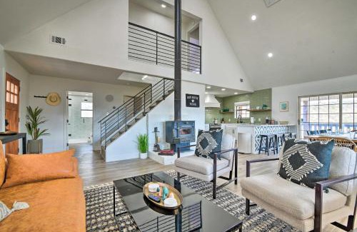 Gordon House | Spacious Family Home on the Water and Boat Dock