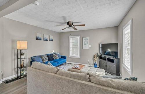 Georgetown House | Spacious family home with playroom