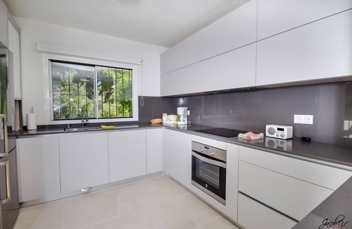 Elviria Villa | Spacious Family Villa with Pool & Sunny Garden