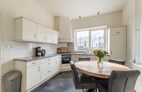 Silvolde House | Spacious farmhouse in Silvolde with garden
