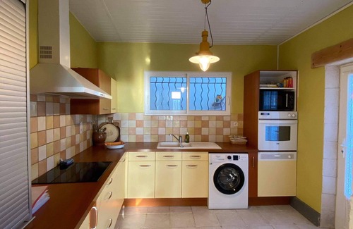 La Cotiniere House | Spacious house in the Oleron region, in a quiet location, within walking distance of the beach and shops.