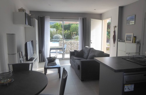 Villelongue-dels-Monts House | Spacious gîte in the garden of a villa with swimming pool rated 4 stars