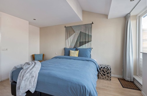 Haarlem Apartment | Spacious fully renovated and beautiful furnished apartment in the center of Haarlem.