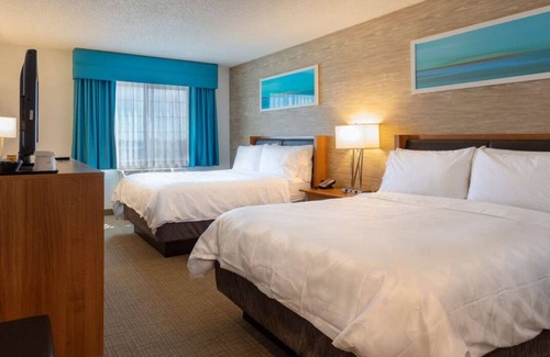 Anaheim Resort Hotel | Spacious Good-Value Accommodation! 3 Posh Units, Near Anaheim GardenWalk!