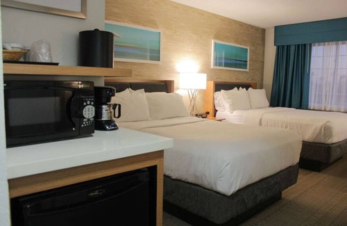Anaheim Resort Hotel | Spacious Good-Value Accommodation! 3 Posh Units, Near Anaheim GardenWalk!
