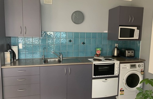 Onerahi Apartment | Spacious harbourside apartment with amazing views